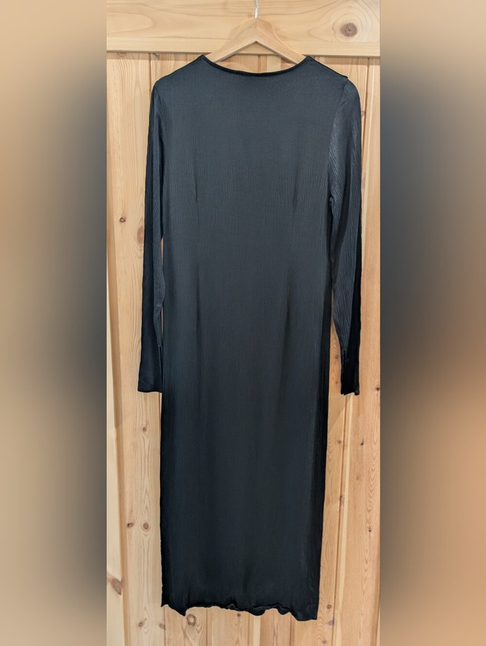 Smash + Tess Black V-Neck Long Sleeve Midi Dress - Picture 5 of 12